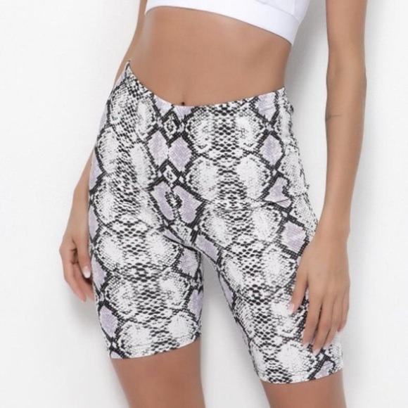 Black and white Biker shorts snakeskin animal print small and large NWT - Picture 1 of 13